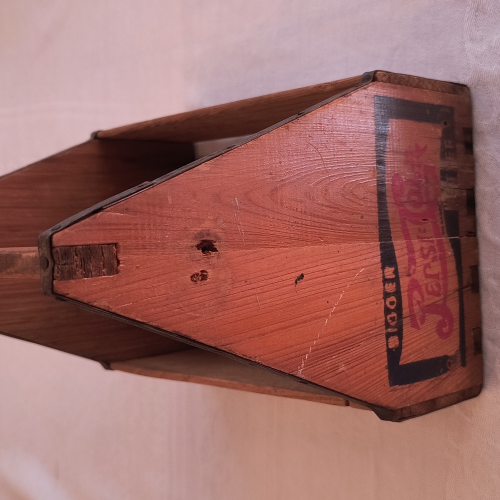 Vintage Wooden Pepsi Carrier - Picture 8 of 16